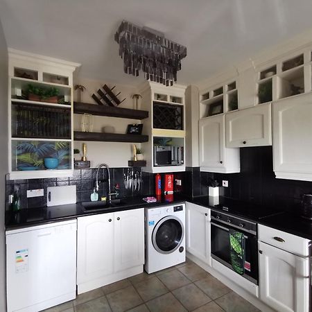 Palm Cove Bundoran Luxurious Sea View Balcony Free Wifi Netflix Sleeps 5 Exterior foto