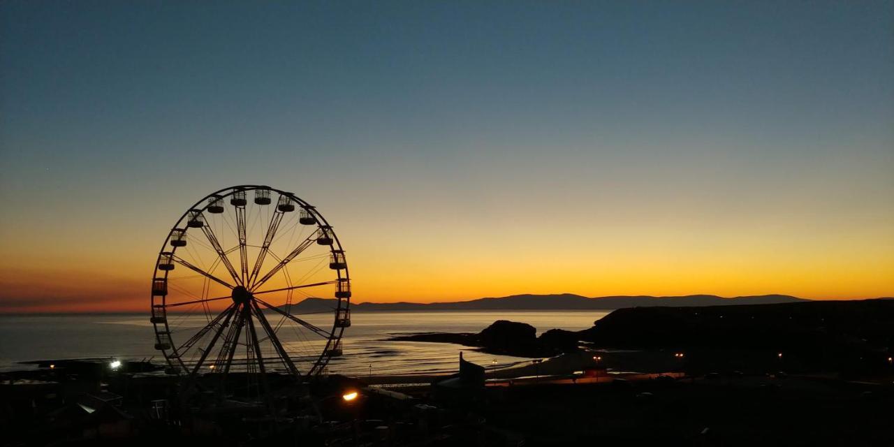 Palm Cove Bundoran Luxurious Sea View Balcony Free Wifi Netflix Sleeps 5 Exterior foto